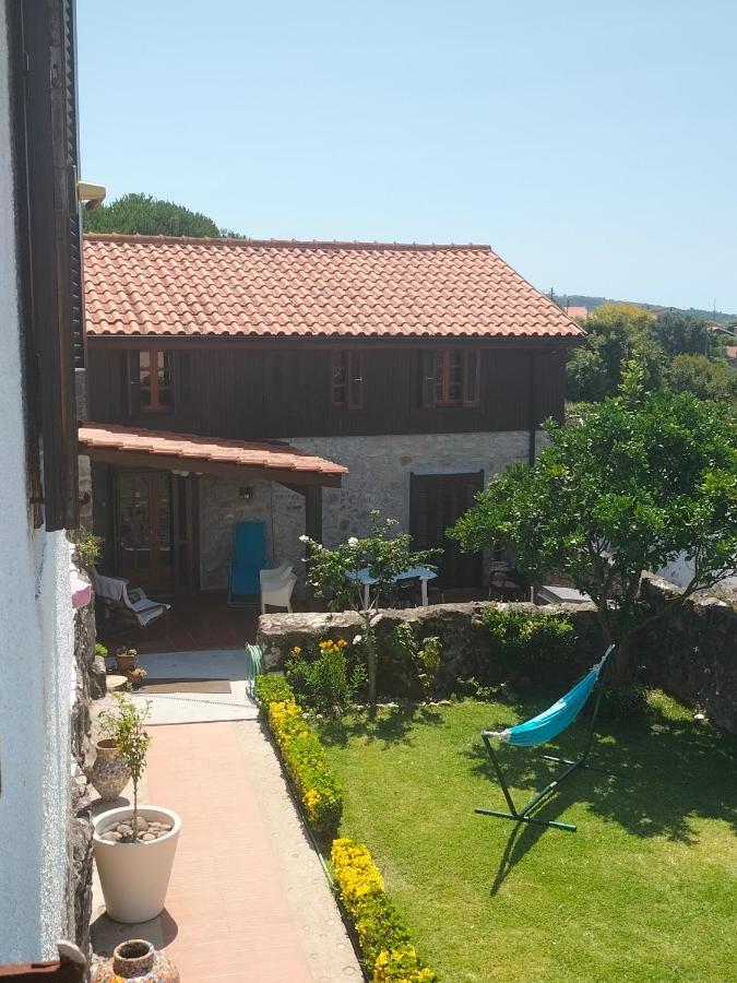 Casa De Madeira E Pedra Holiday home *